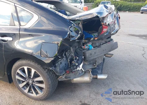 2016 Nissan Altima 2.5/2.5 S/2.5 Sl/2.5 Sr/2.5 Sv z USA, uszkodzony, nr VIN 1N4AL3AP7GC180830